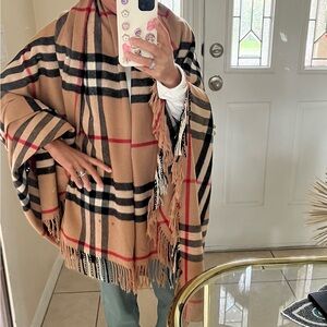 Burberry Shawl/Blanket.100% Cashmere
